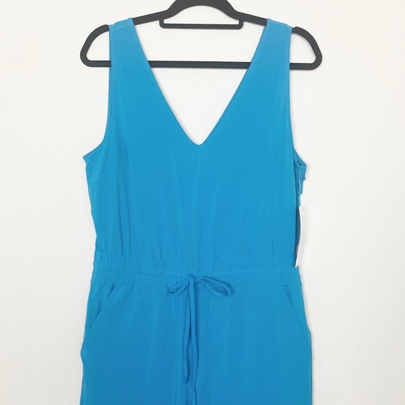Athleta Avenue Sleeveless Jumpsuit Color Pacific Size Medium Petite - Picture 5 of 16
